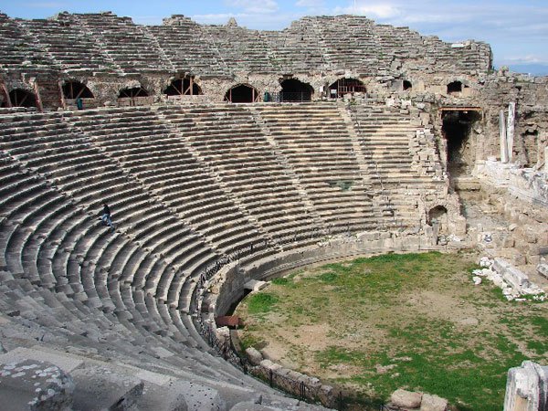 Фото Античный амфитеатр