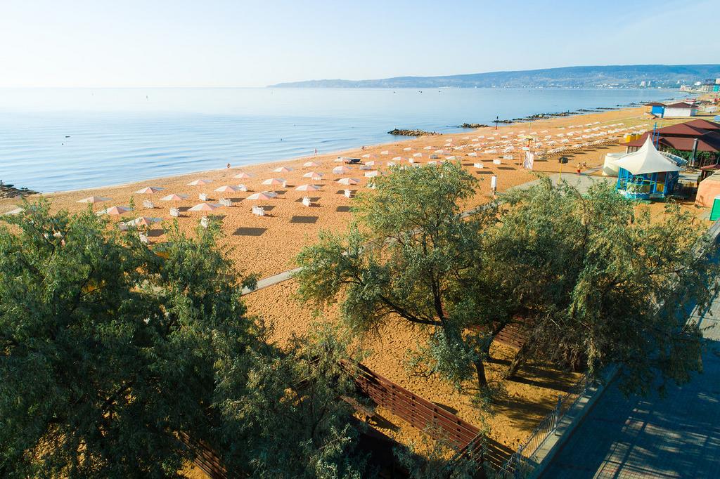 Алые паруса 4*