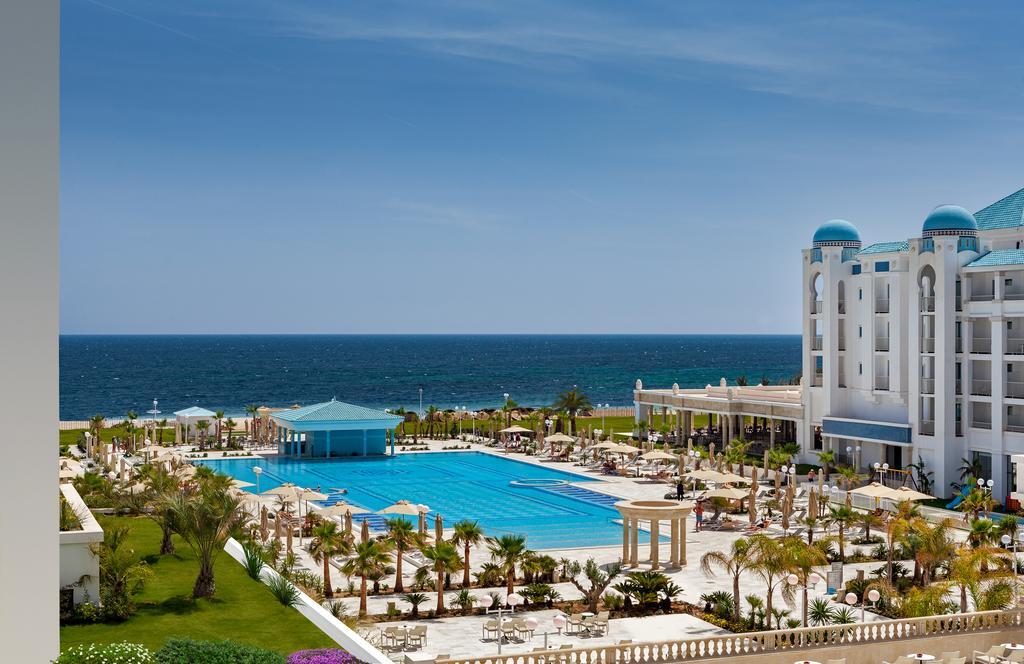Concorde Green Park Palace 5*