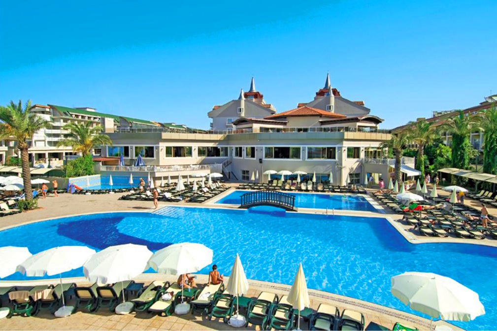 Aydinbey Famous Resort