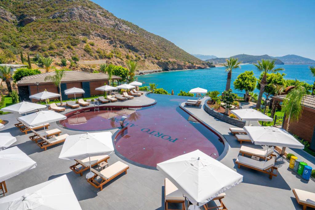 Club Porto Amore 5*