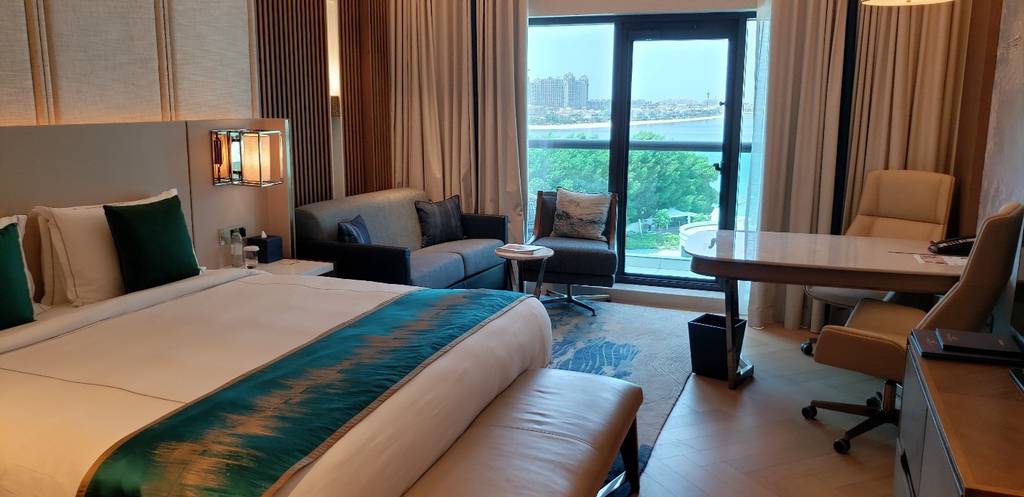Номер Luxury Sea View Taj Exotica Resort & SPA The Palm Dubai