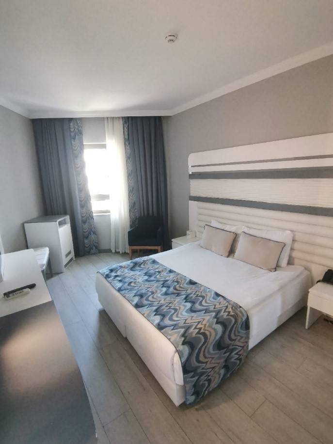 Blue Marlin Deluxe Spa & Resort 5* 