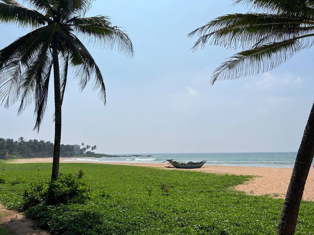 PANDANUS BEACH RESORT