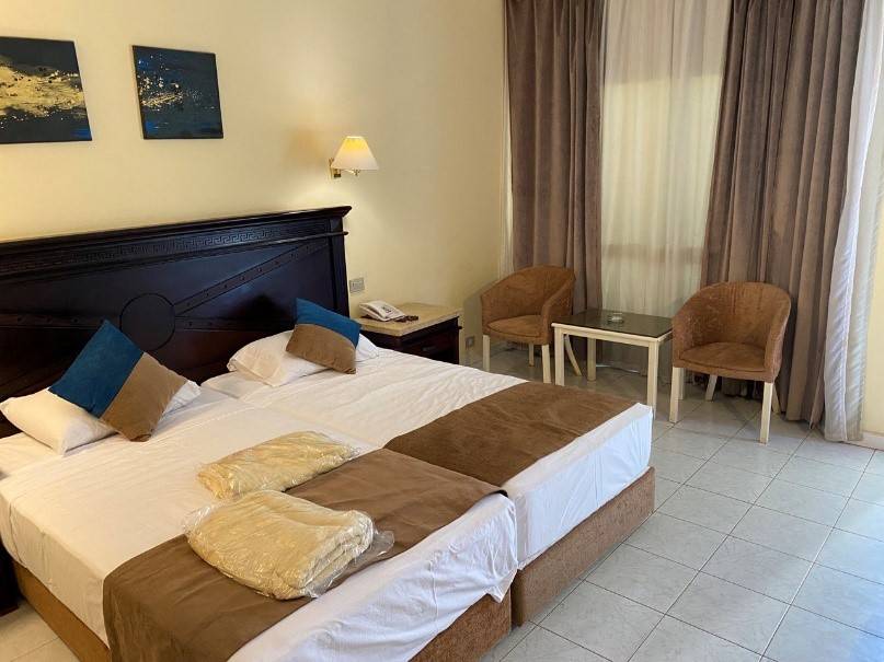 CATARACT RESORT 