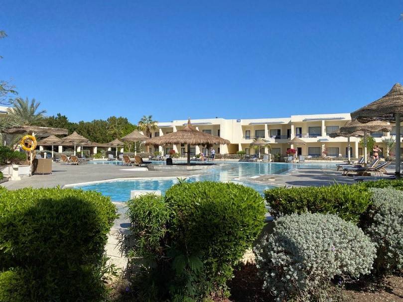 CATARACT RESORT 