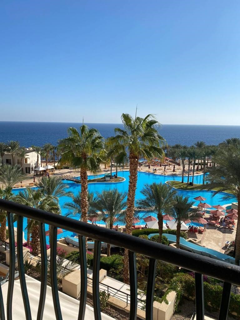 Grand Rotana Resort & Spa 5*
