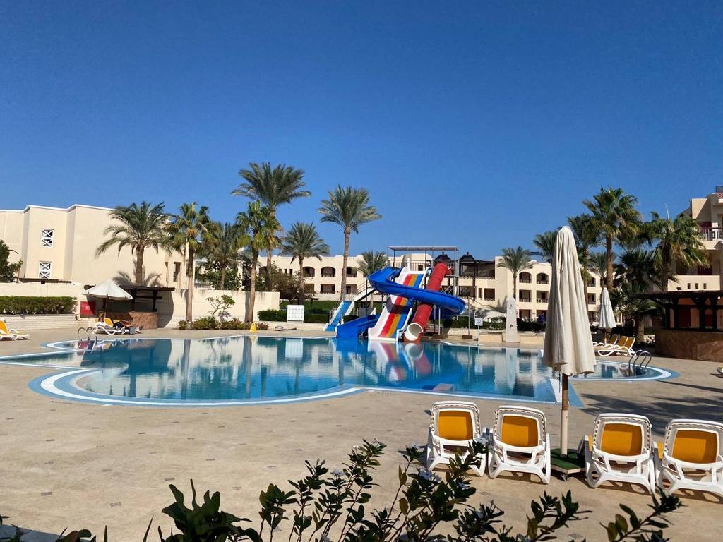 IVY CYRENE ISLAND HOTEL