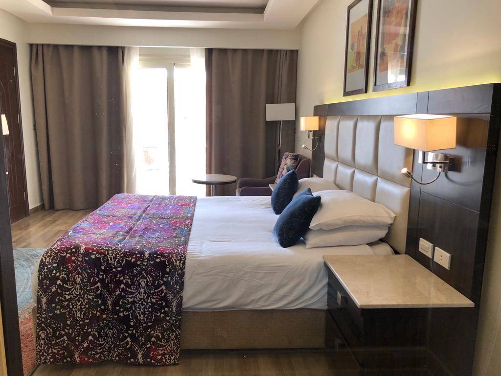 ALBATROS WHITE BEACH