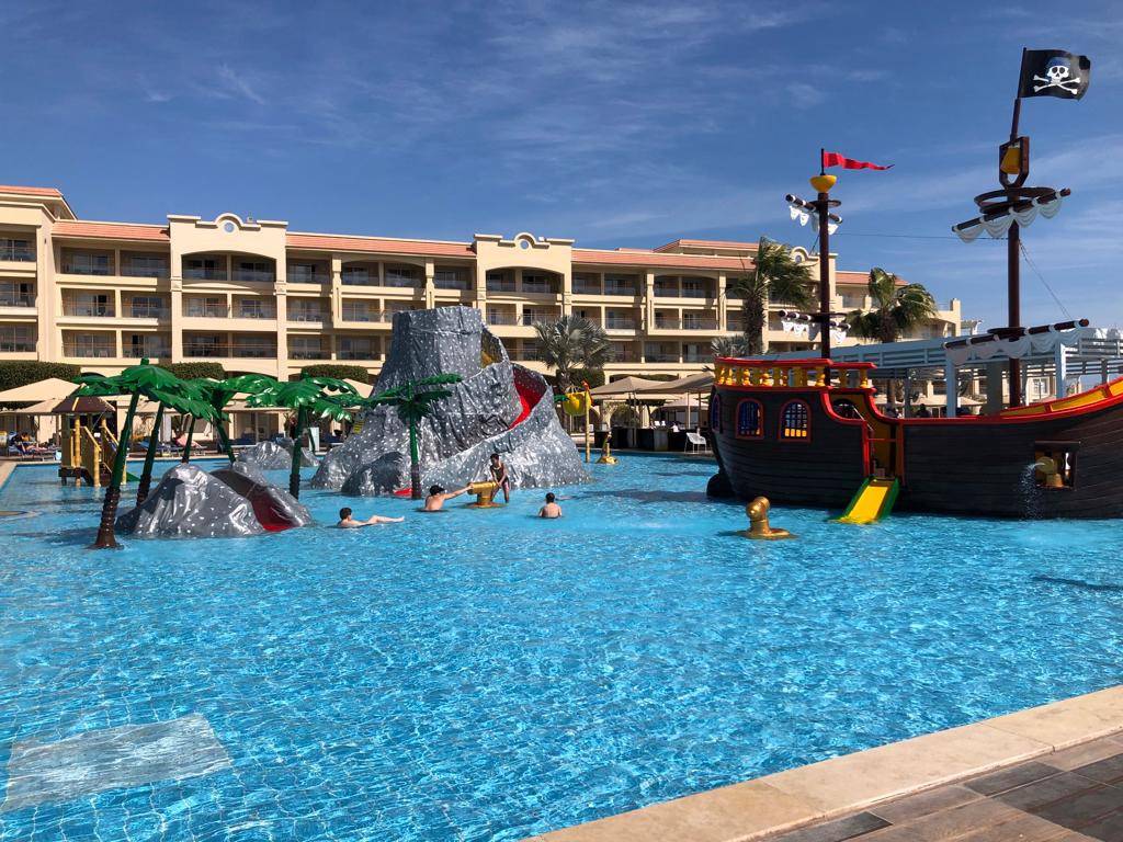 ALBATROS WHITE BEACH