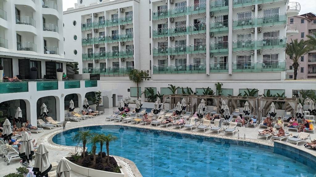 Lalila Blue Hotel