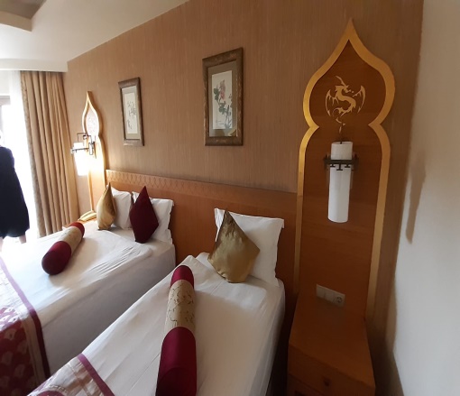 ROYAL DRAGON HOTEL