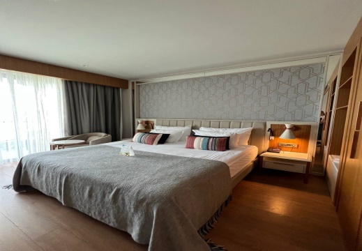 MYLOME LUXURY HOTEL