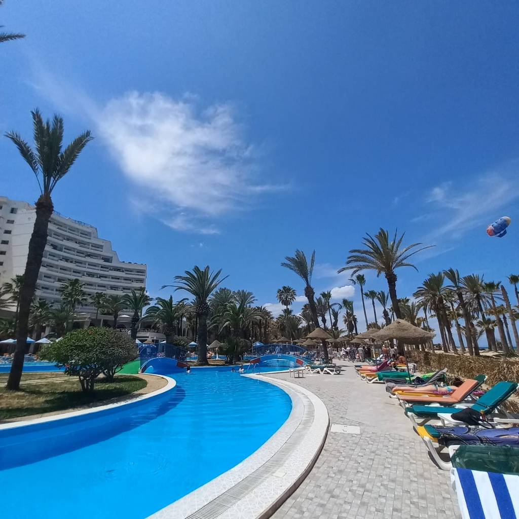 Riadh Palms 4*