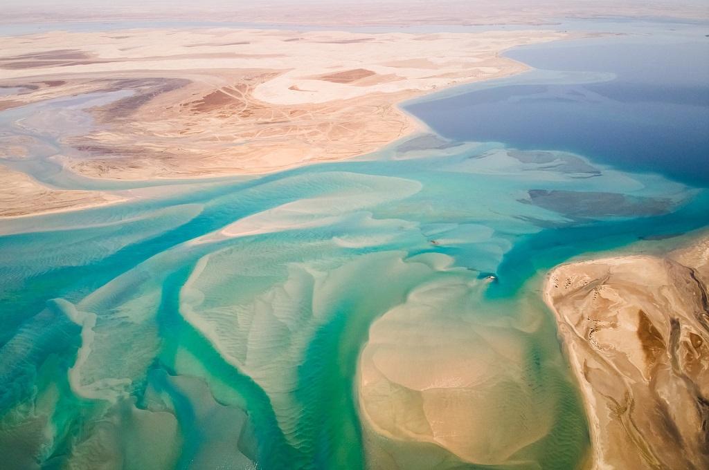 dнутреннее море Хор-Аль-Адаид, Катар