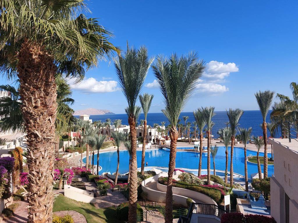 GRAND ROTANA