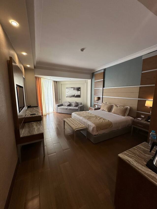XANADU MAKADI BAY