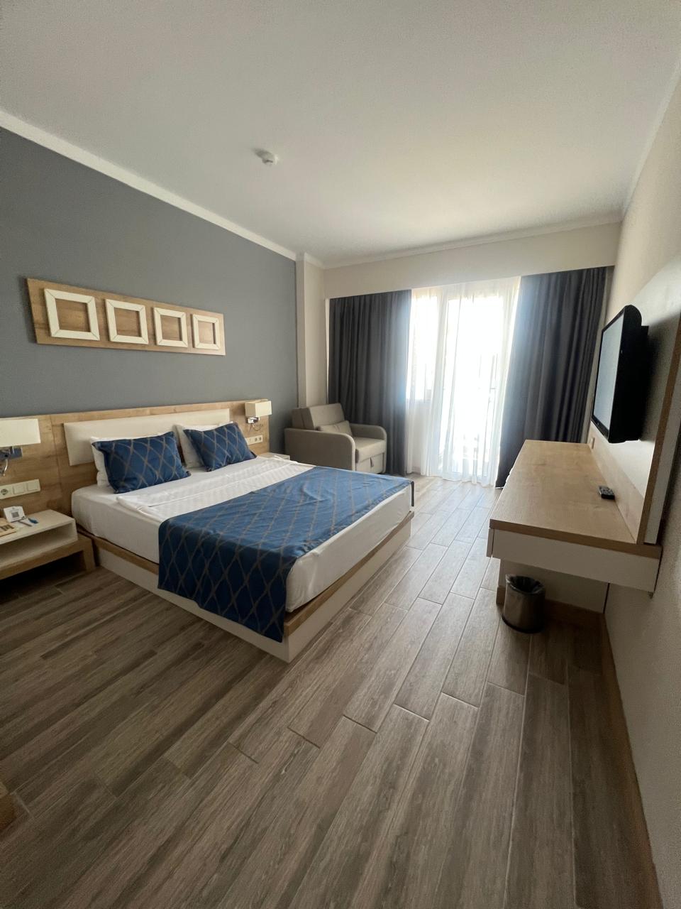 Fortezza Beach Resort 5*