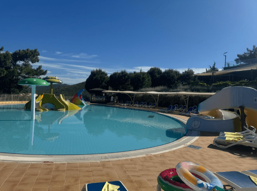 La Blanche Island 5*