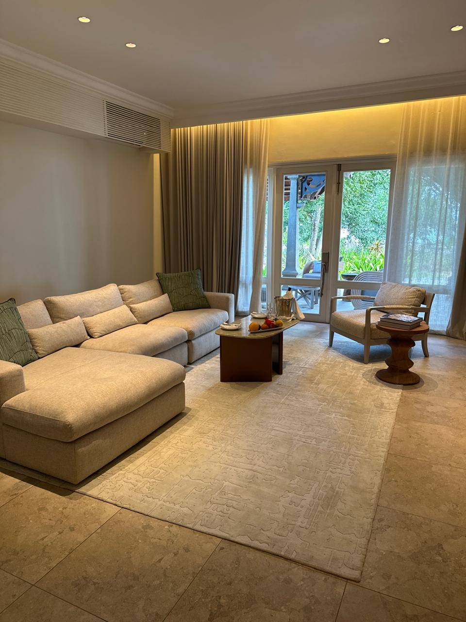 Maradiva Villas Resort & Spa 5*