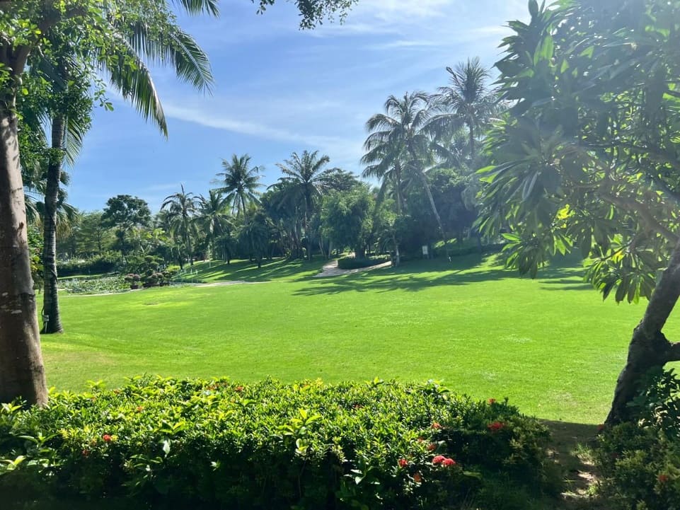 Howard Johnson by Wyndham Resort Sanya Bay 5*