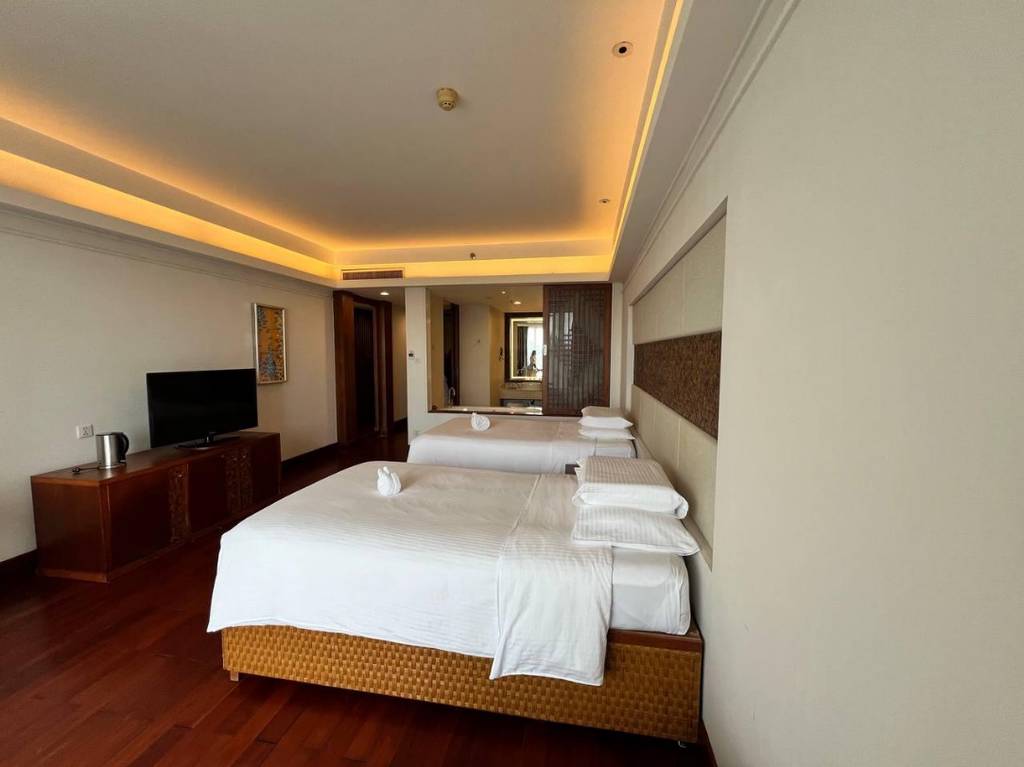 HUAYU RESORT & SPA YALONG BAY SANYA 5*