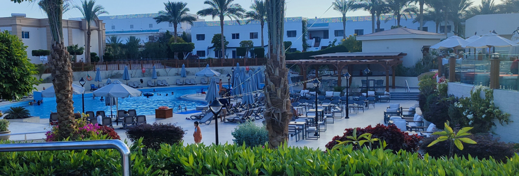 GRAND ROTANA
