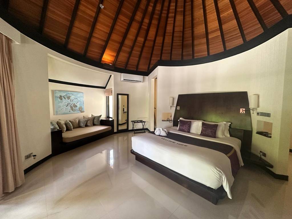 Sun Siyam Iru Fushi 5*.