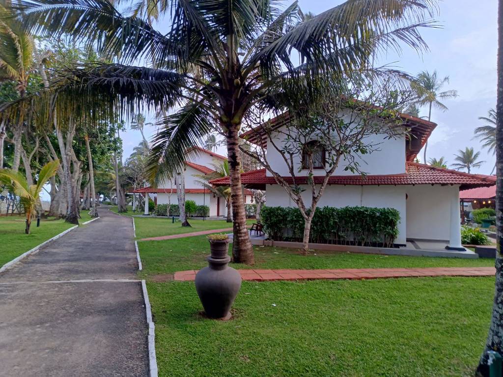 Dickwella Resort & Spa 4*
