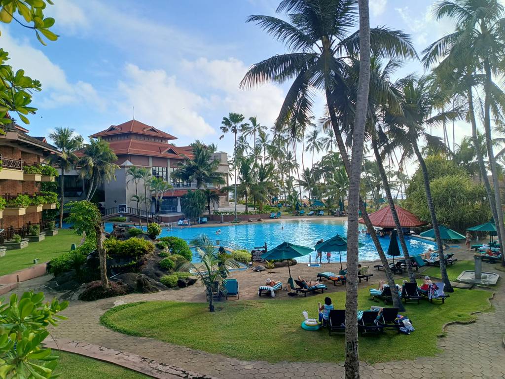 ROYAL PALMS BEACH HOTEL