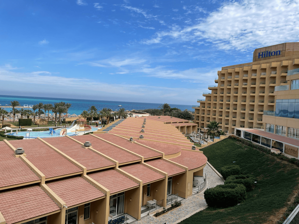 Hilton Plaza 5*