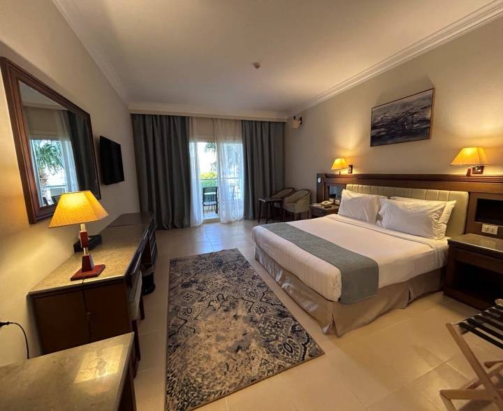 SERENITY ALMA  & ALPHA BEACH 5*