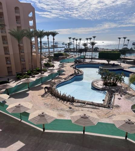 MARRIOTT BEACH RESORT 5*