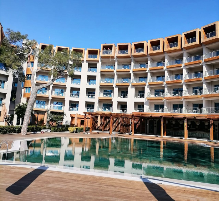 Rixos Sungate 