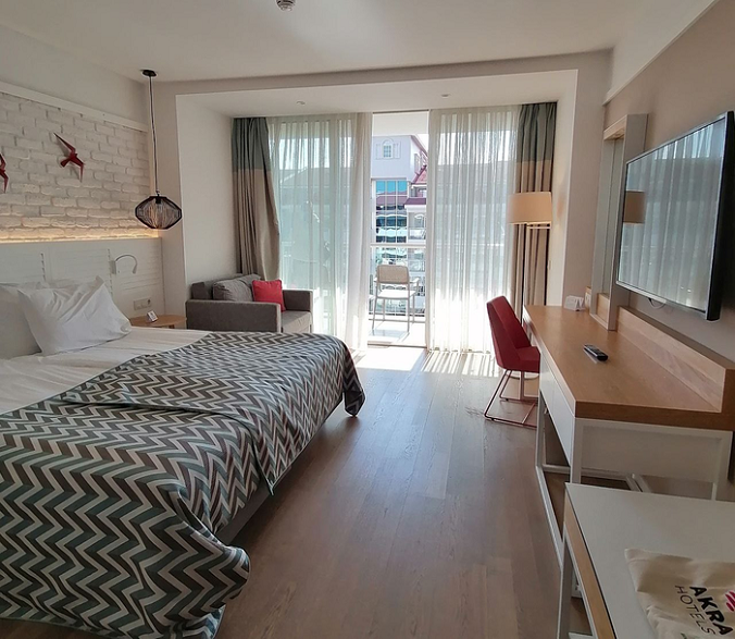 Akra Kemer