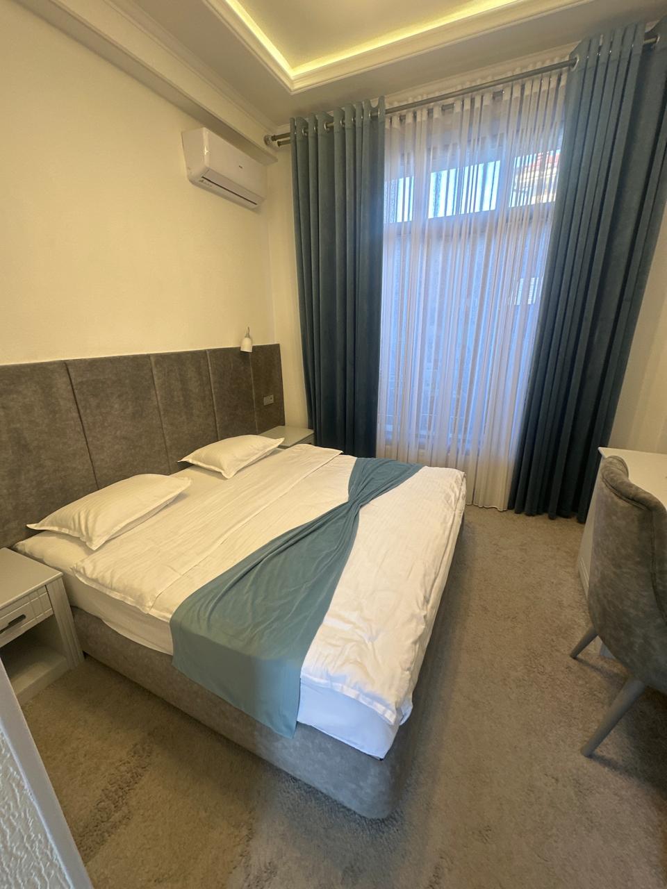 Shakhriston Hotel 