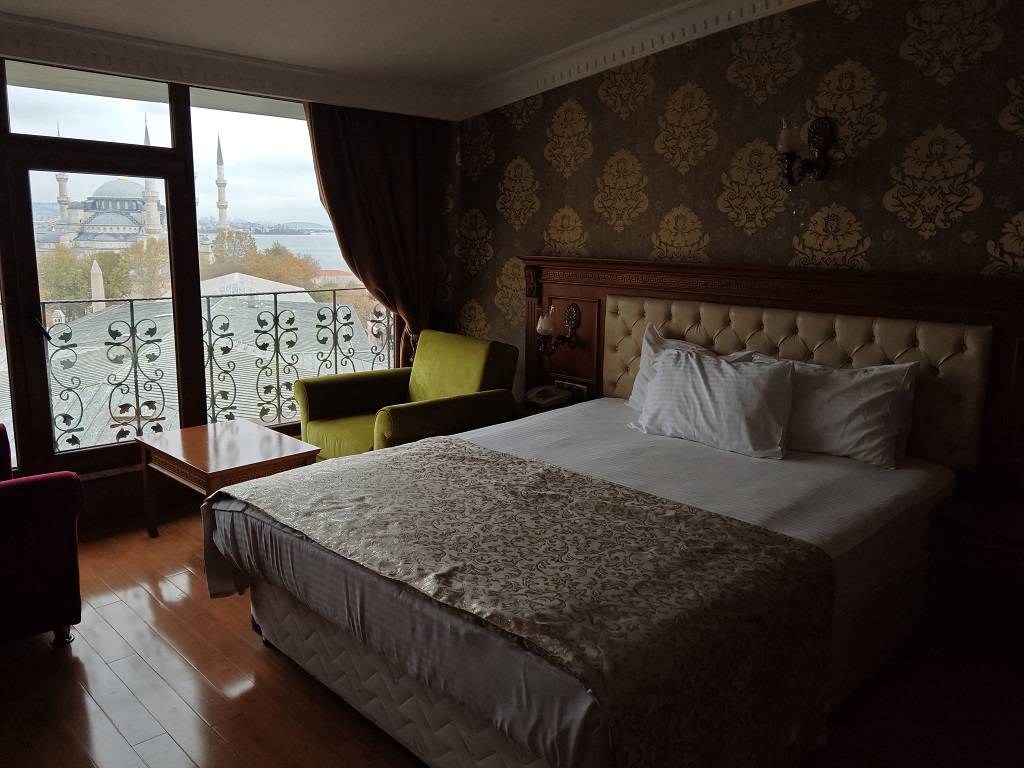 Lausos 4*