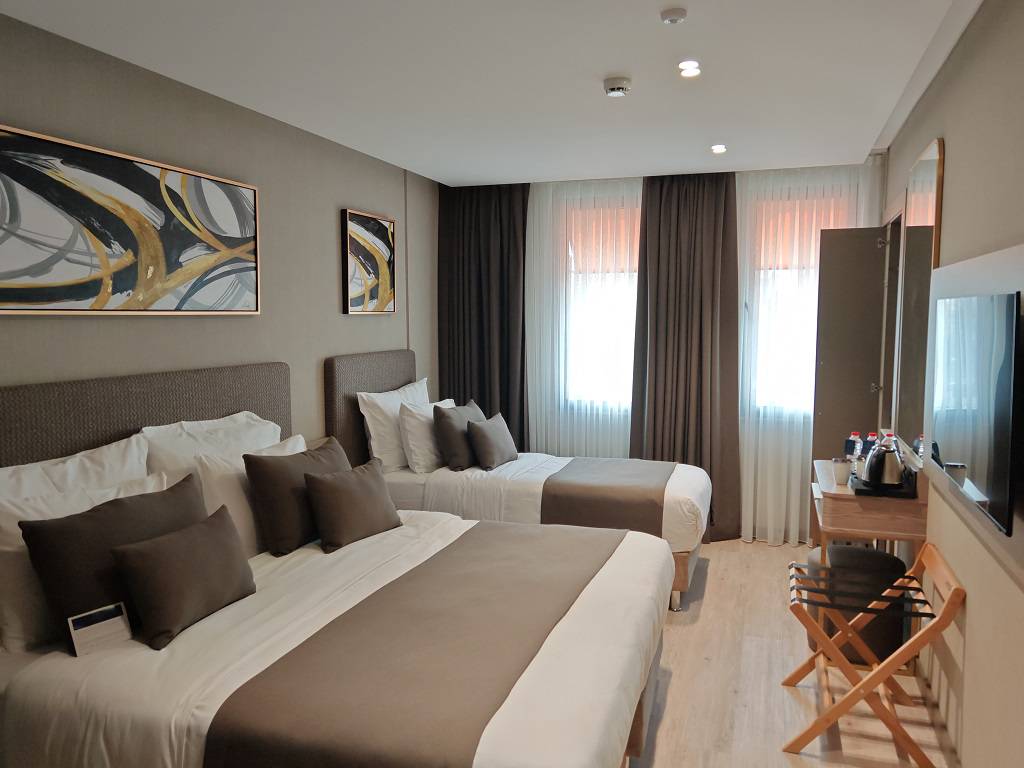 Rayelin Hotel Old Town 4*
