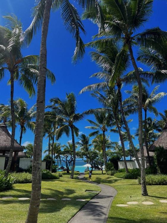 LUX* Belle Mare Resort & Villas