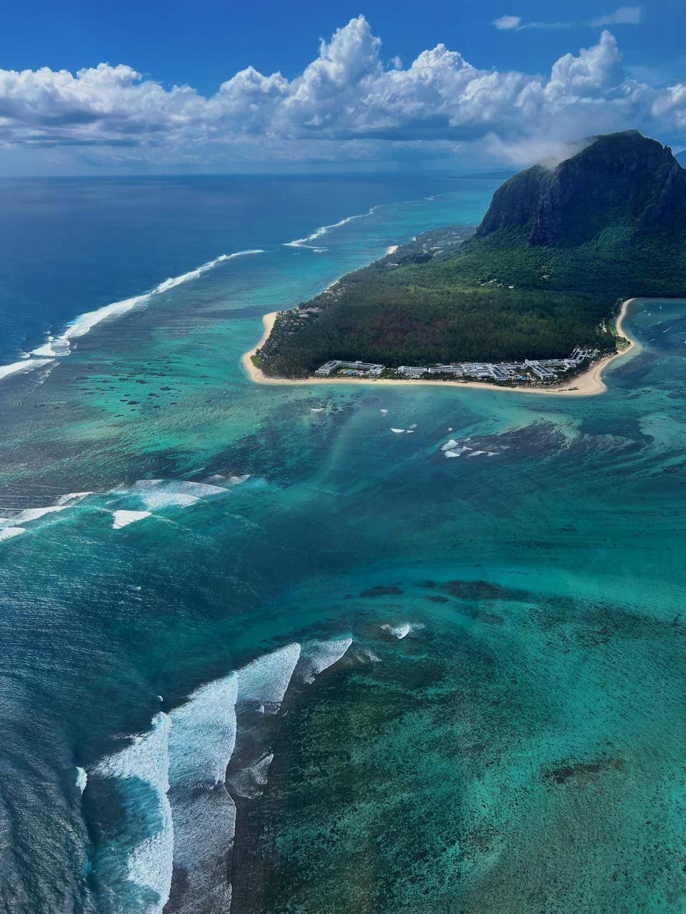 Подводный водопад Маврикий