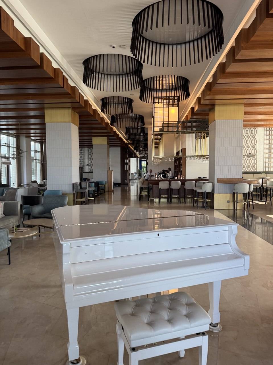 ACANTHUS & CENNET BARUT