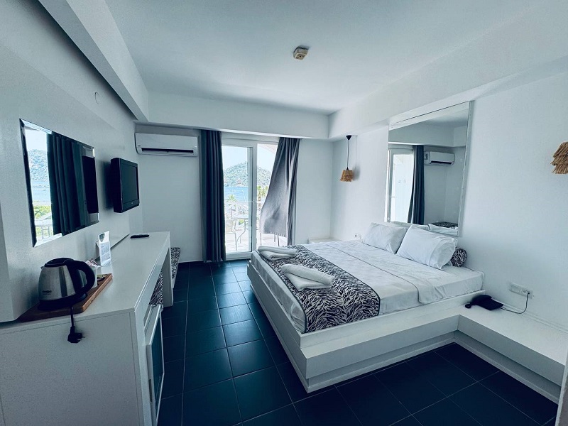 Casa Blanca Beach Hotel 