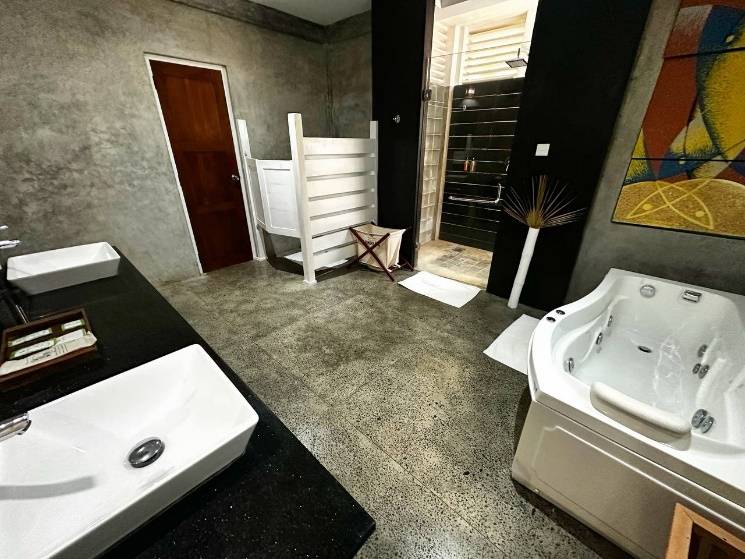 Maalu Maalu Resort & Spa 5*