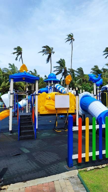 Araliya Beach Resort & Spa 5*
