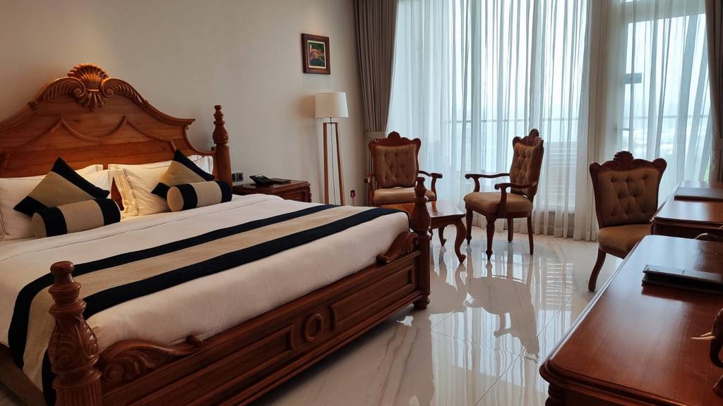Araliya Beach Resort & Spa 5*
