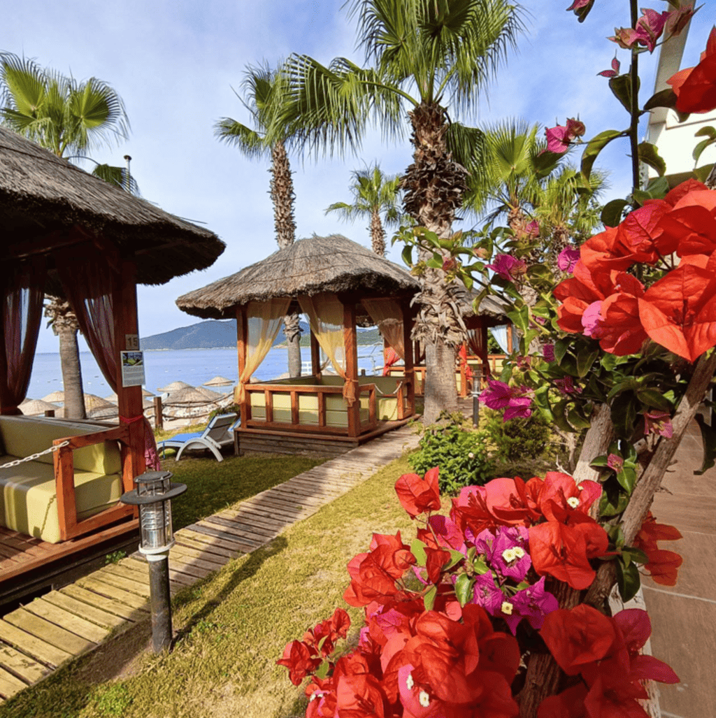 LATANYA PARK RESORT