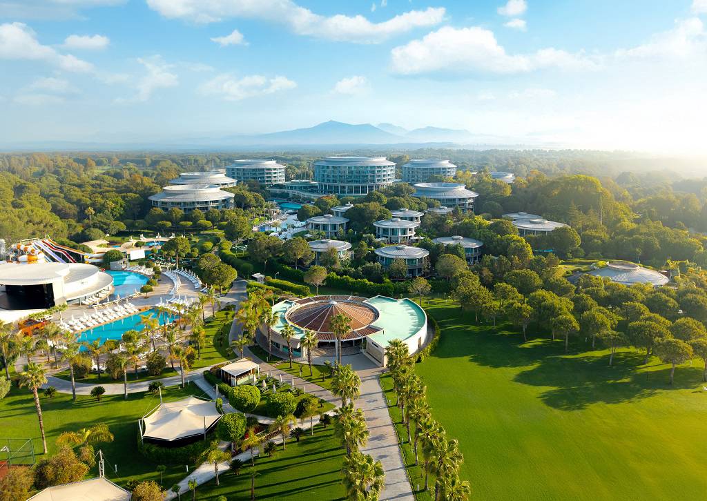 Calista Luxury Resort