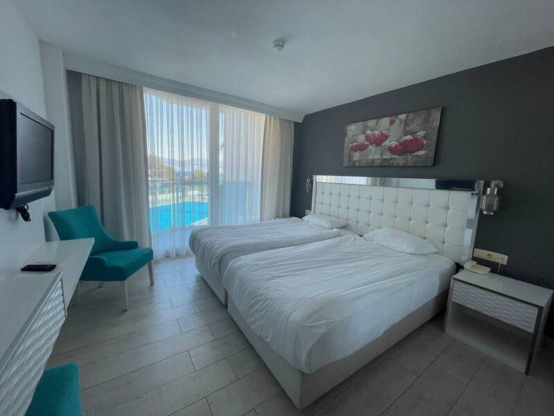 Le Bleu Hotel & Resort 5*