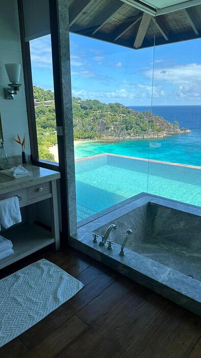 FOUR SEASONS RESORT SEYCHELLES