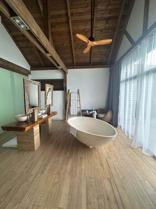 Kuredhivaru Resort & Spa